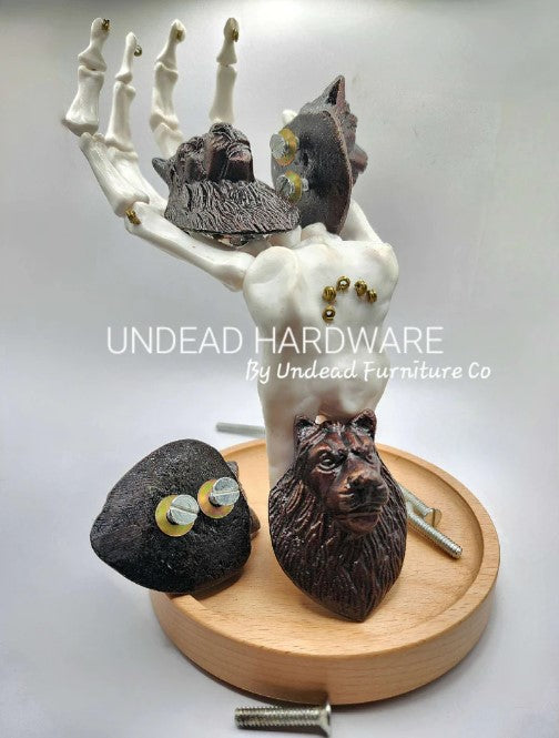 UNDEAD HARDWARE - IRON LIONS HEAD ~ LEO (4 PACK)