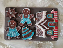 Load image into Gallery viewer, REDESIGN Décor Mould - GINGER BREAD TREATS (LIMITED RELEASE)
