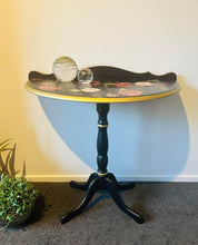 Load image into Gallery viewer, Demi-Lune Hall / Wall table
