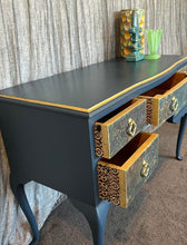 Load image into Gallery viewer, Stunning vintage look Hall Table / Dresser / Buffet
