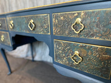 Load image into Gallery viewer, Stunning vintage look Hall Table / Dresser / Buffet
