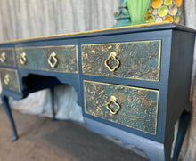 Load image into Gallery viewer, Stunning vintage look Hall Table / Dresser / Buffet
