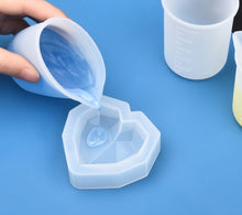 Load image into Gallery viewer, * REUSABLE FLEXIBLE SILICONE MIXING CUP 100ML

